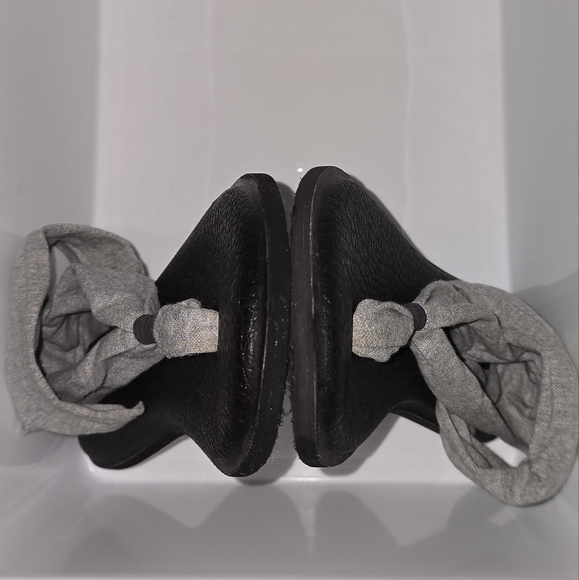 Sanük: Yoga Sling 2 Sandals, Gray, Size:10, EXCELLENT Condition, Cushioned Sole - Picture 11 of 15